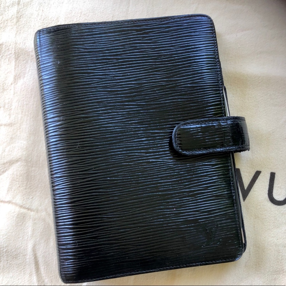 SOLD - Authentic Louis Vuitton Agenda MM